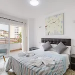 Piso Amplio Cerca Del Centro De Malaga Capital