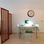 Monisimo Apartamento En Centro Historico De Malaga Con Parking