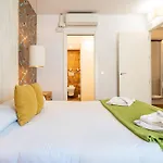 Super Central Malaga Flat With Terrace And Free Parking