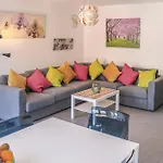 4 Bedroom Stunning Apartment In Malaga