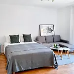 Estudio Del Carmen & Parking