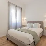 Stay U-Nique Apartments Alferez