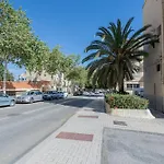 Stay U-Nique Apartments Alferez