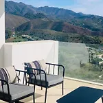 New Ocean View Apartment Just 3 Min From Marbella City Center