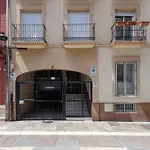 C21 Trendy 2 Bdr & Parking Downtown