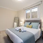 Cozy Apartment In The Heart Of Malaga