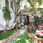 Hostal Las Acacias