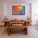 Bright Apartment With Views 3 Bedrooms 2 Bathrooms