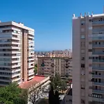Bright Apartment With Views 3 Bedrooms 2 Bathrooms
