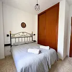 Quiet And Central Malaga Apartment
