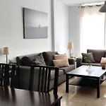 Teatinos Apartment