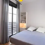 Quiet, Bright And Central Apartment
