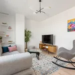 Stay U-Nique Apartment Martiricos II