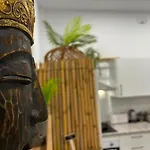 Refugio Del Madrono Estudio Moderno En Malaga