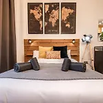 Living4Malaga Woodland Oasis