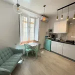 Iyourbasics Lovely Studio Hinestrosa 23 Free Wifi&Ac