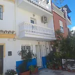 Private Townhouse With Roof Terrace Close To The Beach