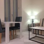 Urbanliving Picasso
