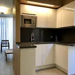 Urbanliving Cisneros