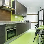 Livemalaga Apartment & Parking