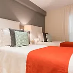 Home Club Calle Nueva Apartments