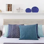 Sea & Wave Ventura Studio Apartment
