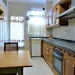 La Casa De La Tia
