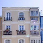 -Malagasunapts- Vibrant Historic City Centre