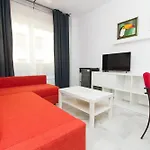 Modern & Spacious Flat By La Recepcion