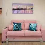 Flamingo Apartment