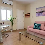Flamingo Apartment