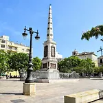 Lyrioshomes Malaga Cervantes