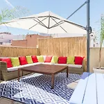 Ma3A-Apt With Rooftops-Next To Old Town