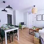 Nuevo Apartamento En Calle Salitre, Malaga Centro