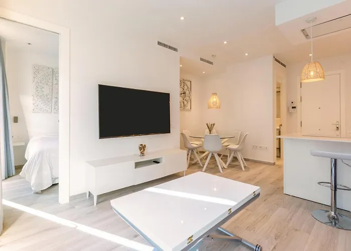 Minty Stay - Modern La Merced