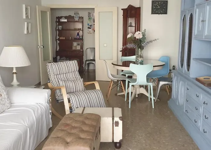 Piso 110M² En El Palo Con Parking Cerca De La Playa