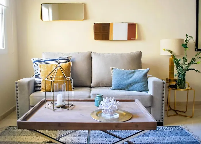 Homely Malaga Malagueta Junto Al Mar, Parking Privado Bajo Suplemento