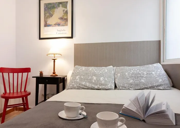 Sea & Wave Soho Family Apartment