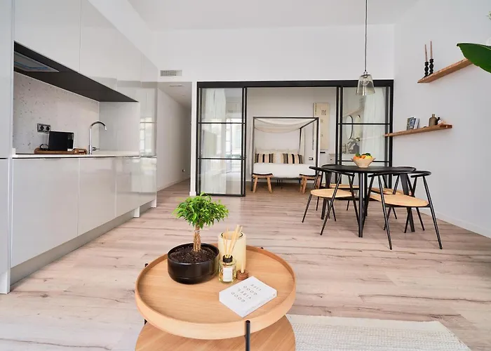 Luxurious Apartment In The Heart Of Malaga - Su Casa Away