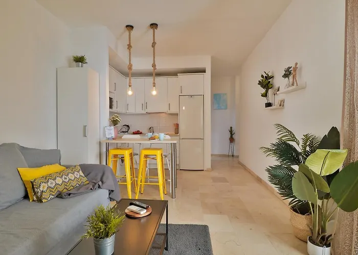 C41 - Modern & Comfy Flat City Center