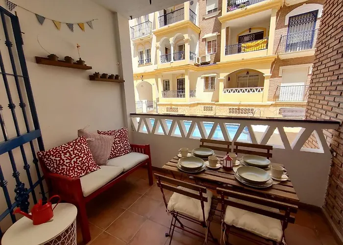 Precioso Apartamento Con Piscina Cerca De La Playa Torrox Costa