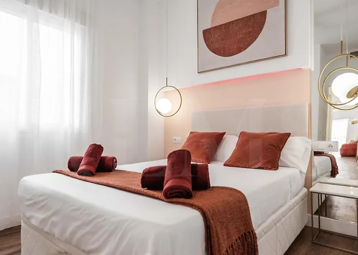 Designed Minimalist Apartment - Malaga Center By Rems