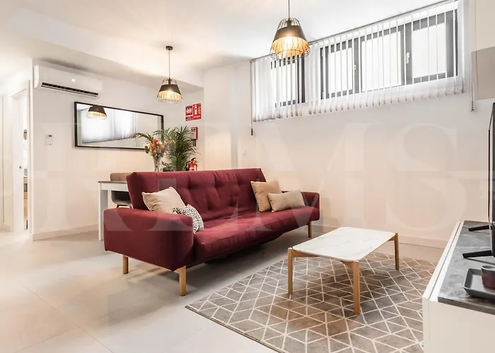 Intimate And Quiet Apartment - Center