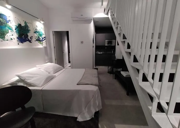 Costa Modern & Luxury