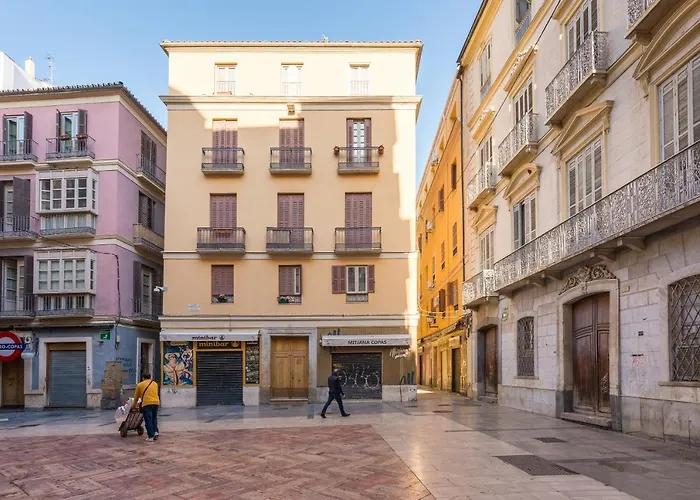 Apartamentos Plaza Mitjana