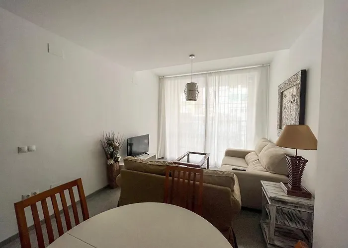 Amplio Apartamento En Av. Carlos Haya