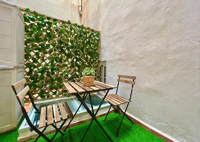 Guadiaro & Old Town With Patio By Ele Apartments