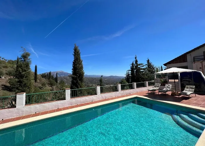 Casa Ganga, Holiday Home With Pool For The Whole Family
