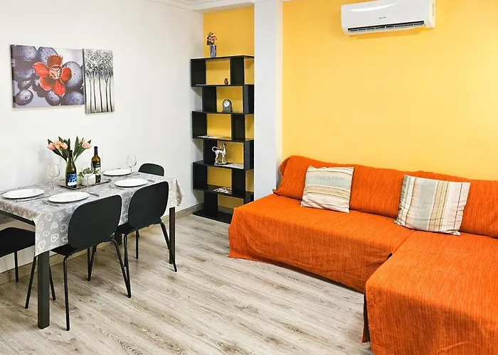 2 Bedroom Stunning Apartment In Malaga