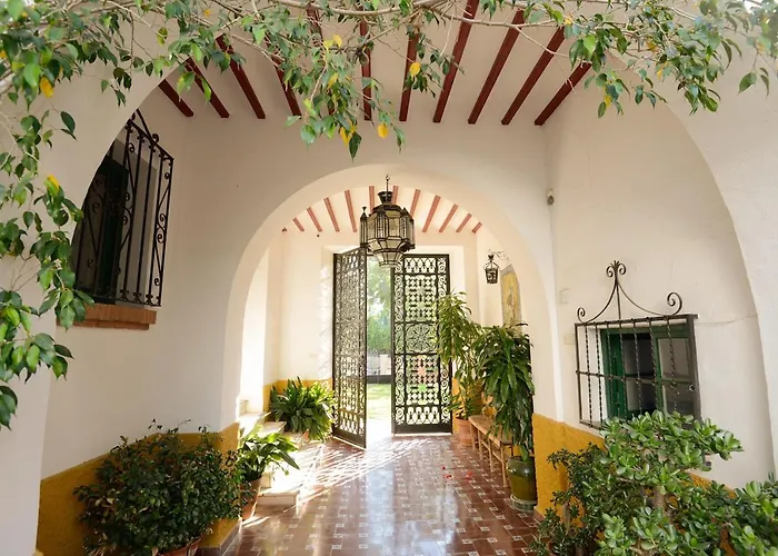 Villa Clavero Three Premium Apt